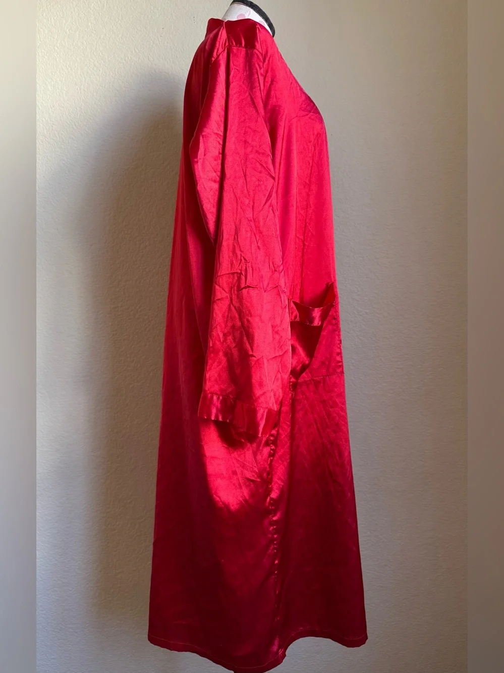 PLAYBOY Red Satin Robe - Picture 5 of 6